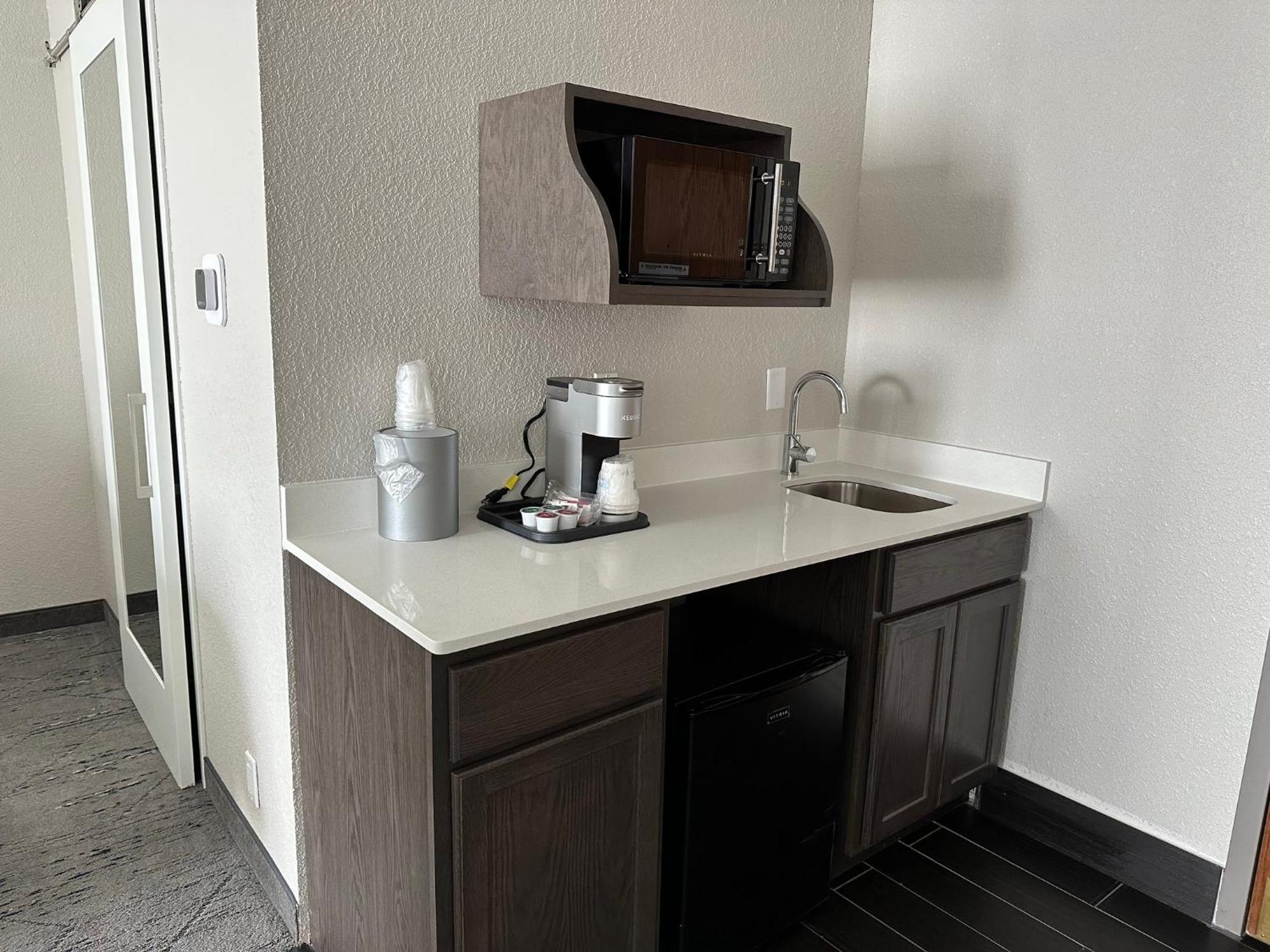 Holiday Inn Express & Suites Eden Prairie - Minneapolis By Ihg Ngoại thất bức ảnh