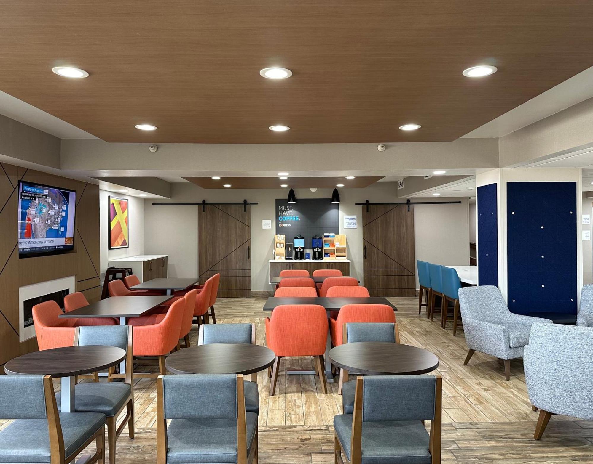 Holiday Inn Express & Suites Eden Prairie - Minneapolis By Ihg Ngoại thất bức ảnh
