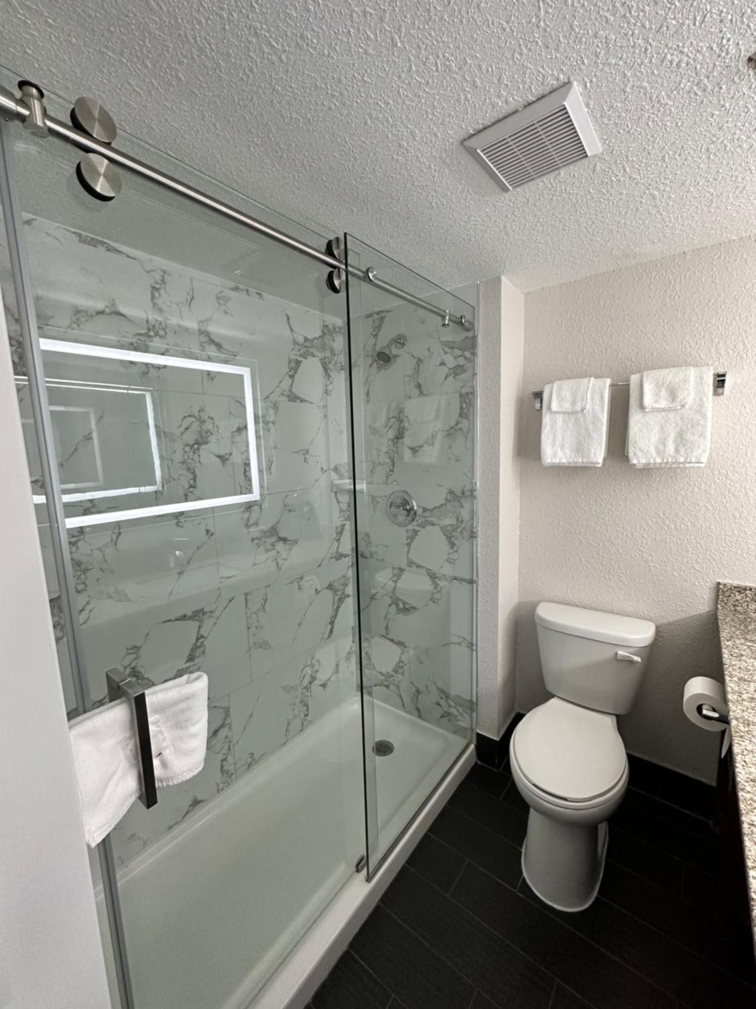 Holiday Inn Express & Suites Eden Prairie - Minneapolis By Ihg Ngoại thất bức ảnh