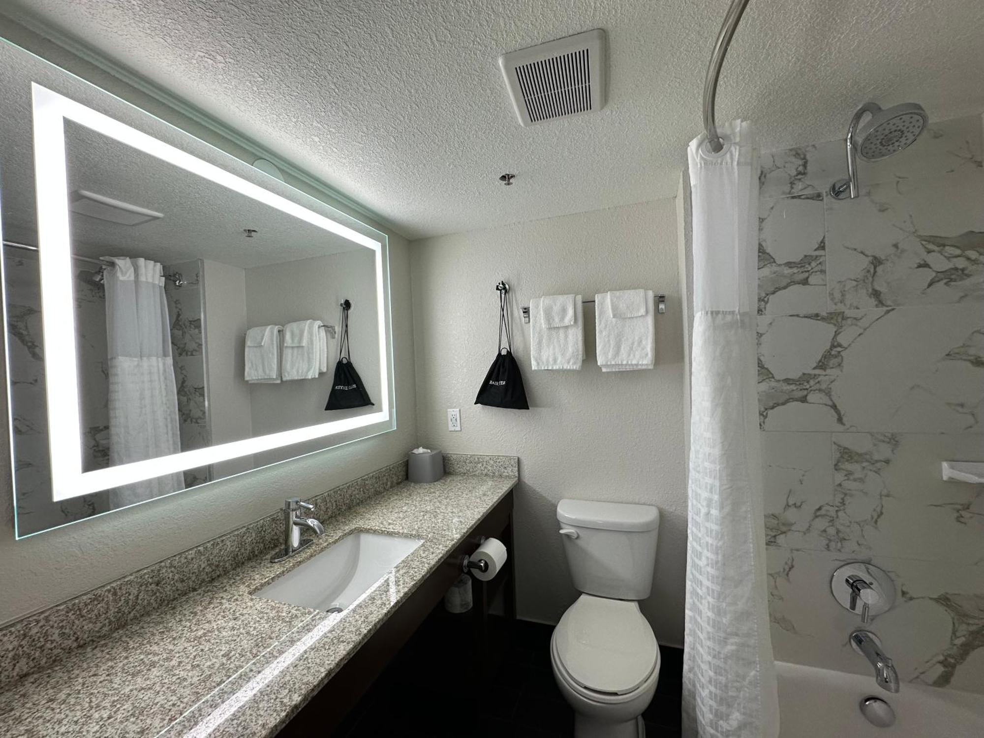 Holiday Inn Express & Suites Eden Prairie - Minneapolis By Ihg Ngoại thất bức ảnh